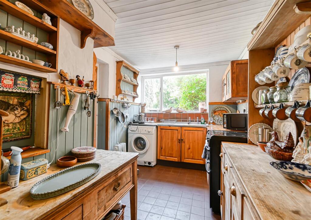 House in Bridgnorth, High Town, Oldbury - View 3