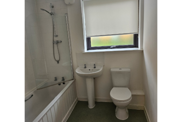 Apartment in Glasgow - More