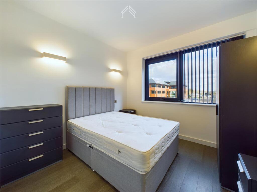Apartment in St Albans - View 4