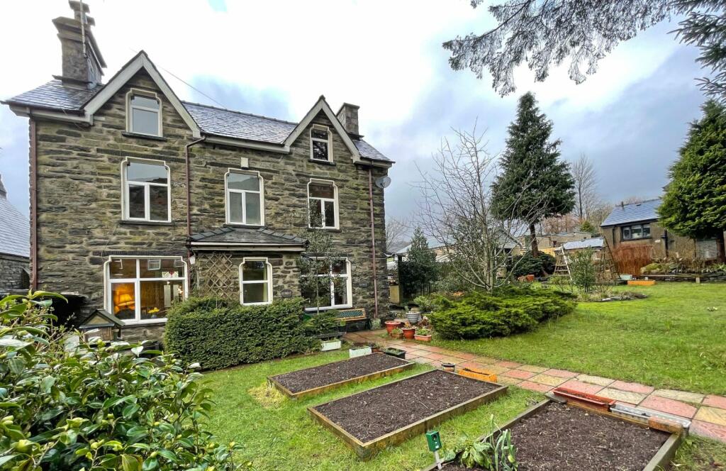 Main image of property: Manod Road, Blaenau Ffestiniog, Gwynedd, LL41