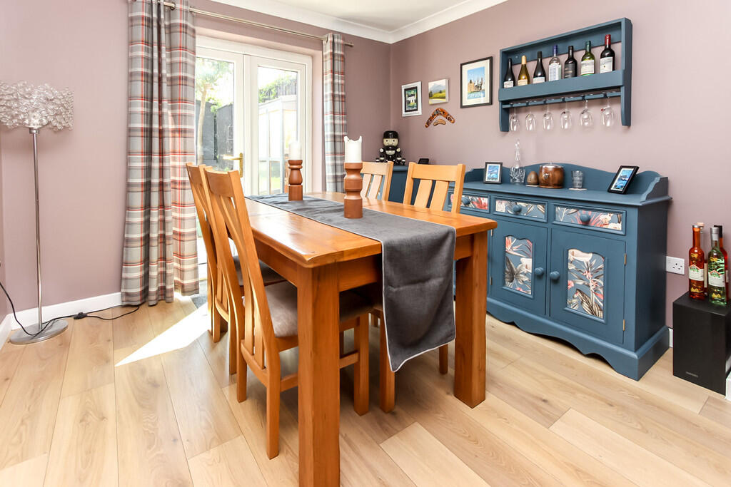 House in Northampton, Wellingborough - View 5