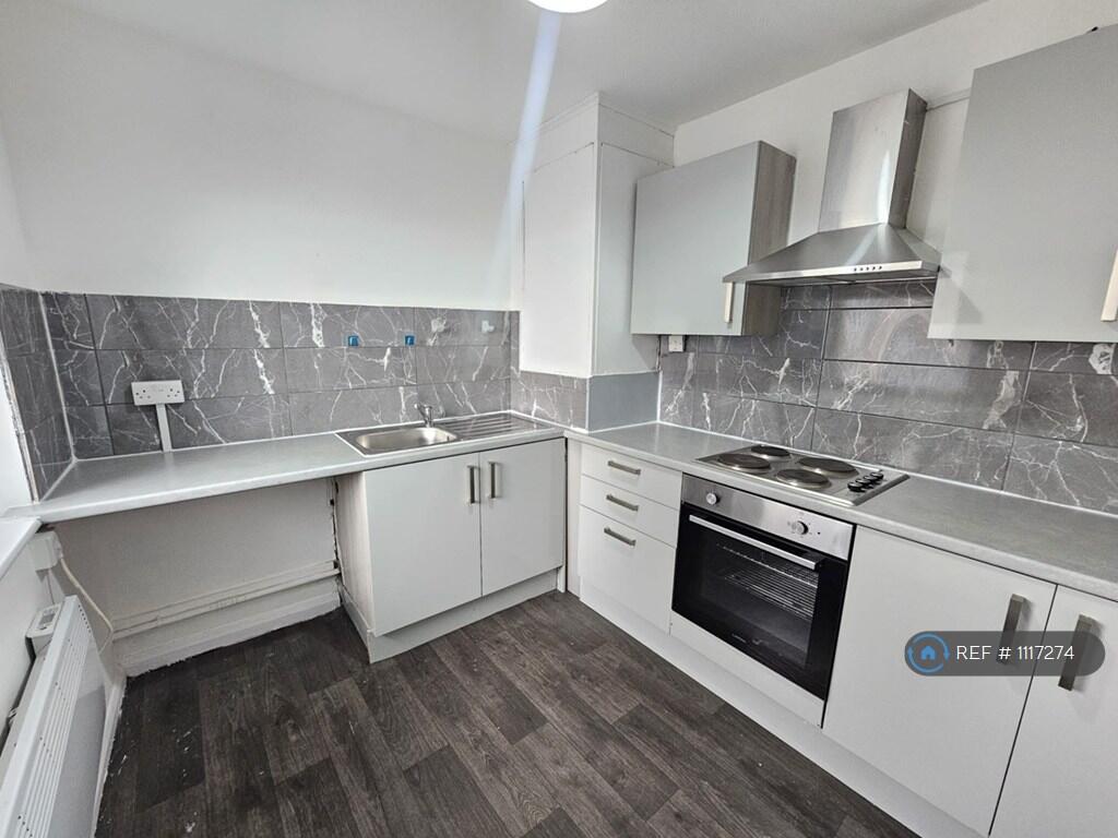 Blackshaw House, Bolton, BL3 photo 3