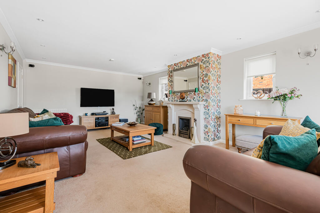House in St Albans, Southdown, Harpenden - View 5