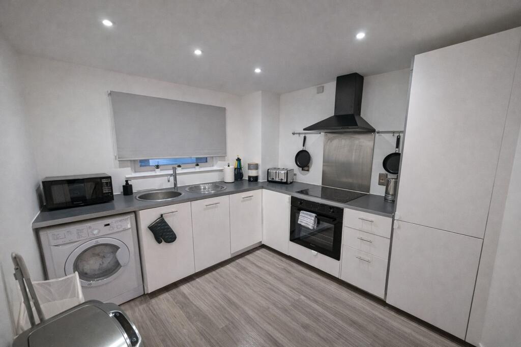 Additional image 2 of Temple Street, Temple House, B2