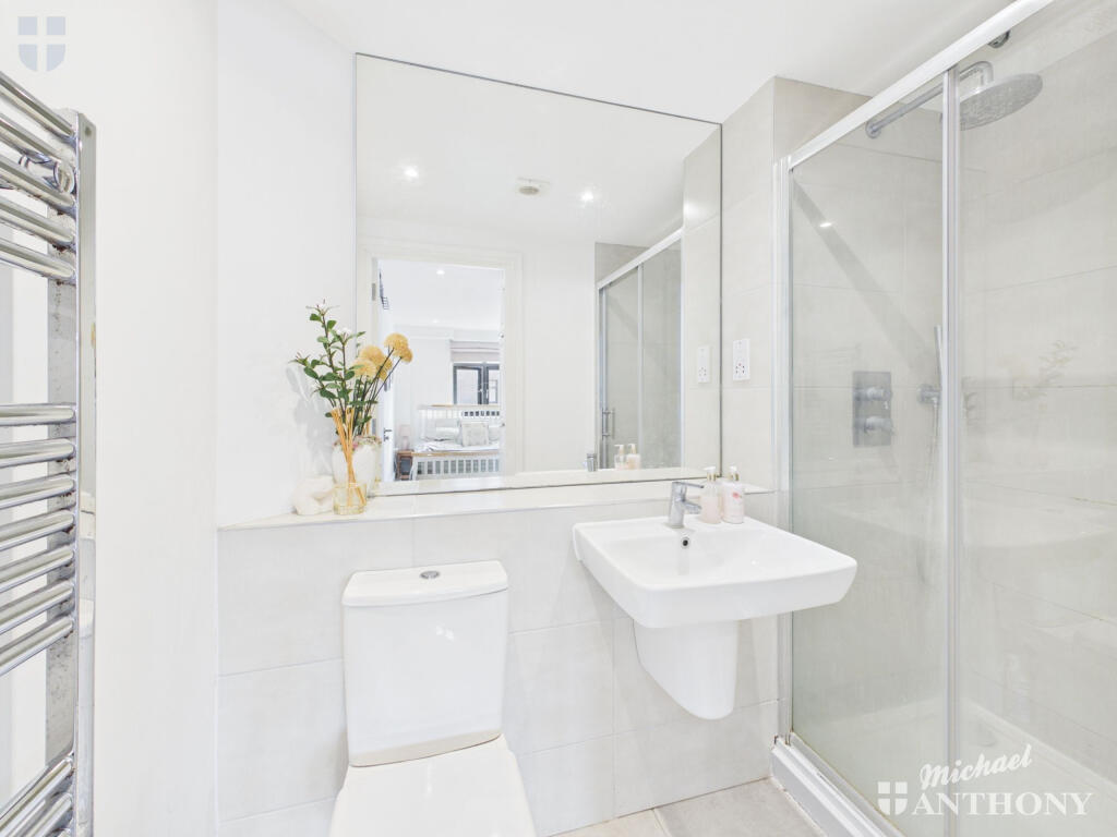 Apartment in Aylesbury, Buckinghamshire - View 5
