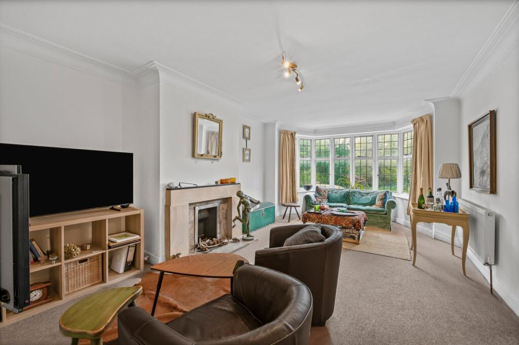 Apartment in London - View 2