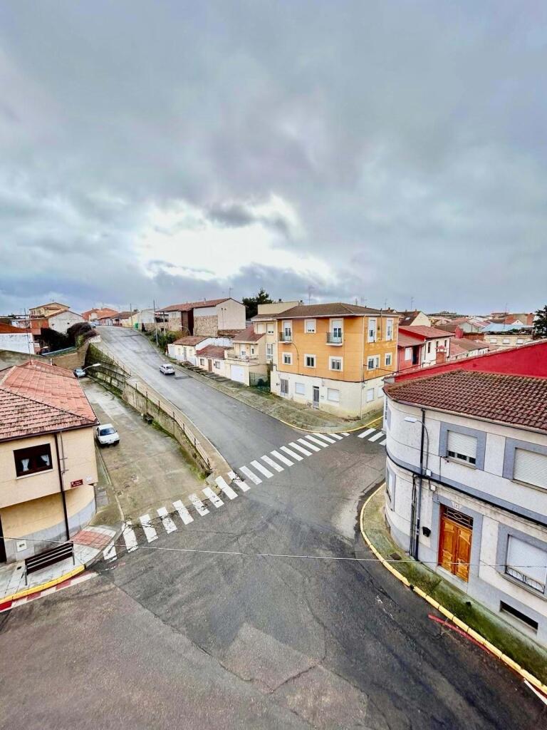 Main image of property: Castile-Leon, Leon, La Bañeza