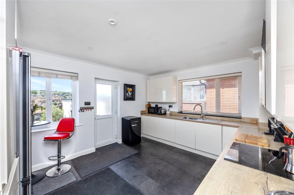Wilson Avenue, Brighton, East Sussex, BN2 photo 3