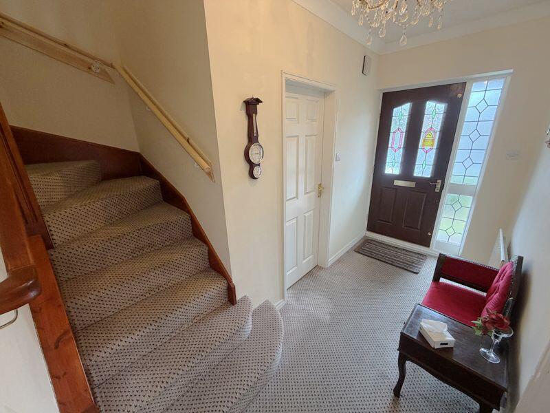 Champagne Avenue - Thornton Cleveleys - FY5 3UD photo 4