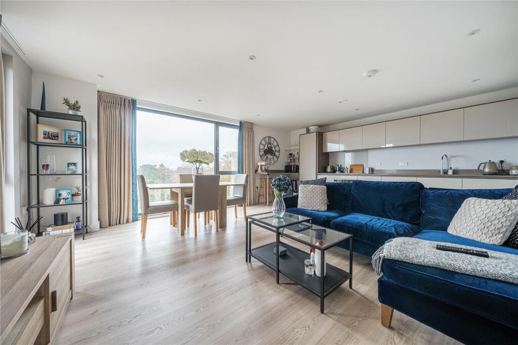 Main image of property: London Road, Sevenoaks, Kent, TN13