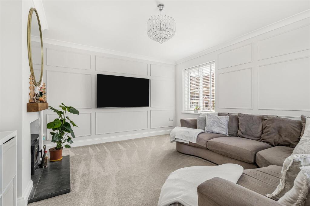 House in West Suffolk, Haverhill - More