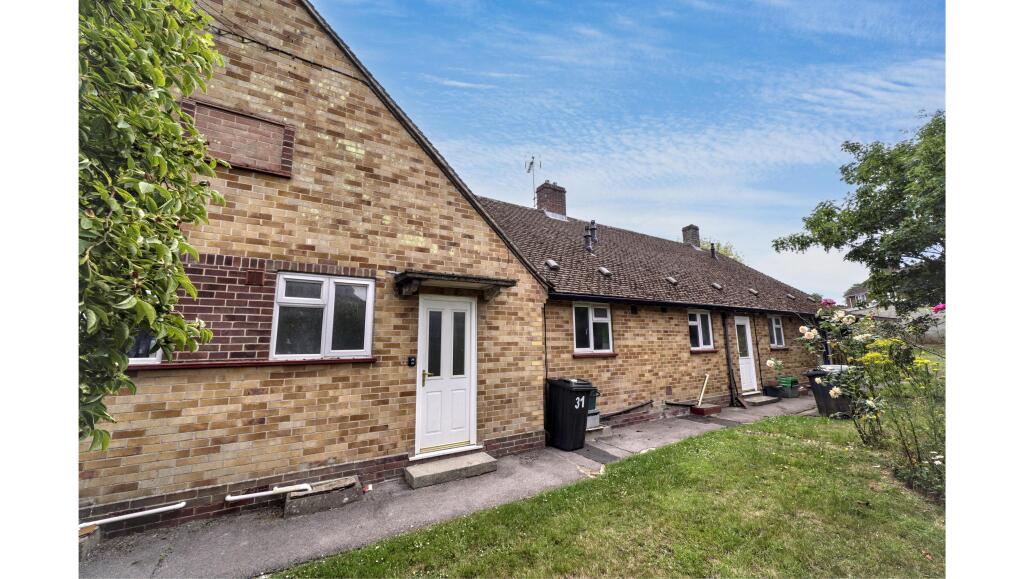 31 Talbot Close, Newbury, Berkshire, RG14 - View 6