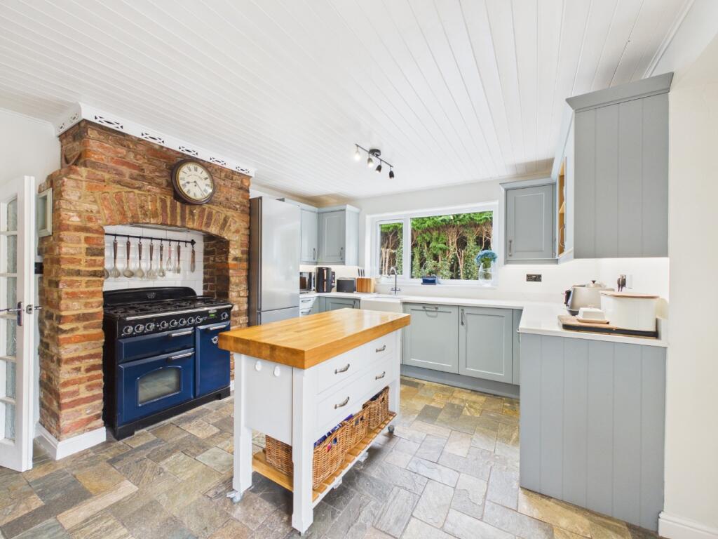 Main image of property: Main Street, Bonby, Brigg, Lincolnshire, DN20 0PW