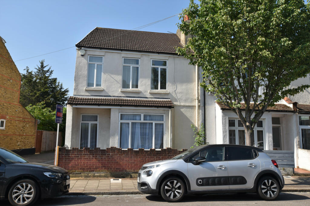 Main image of property: Kenlor Road, London, SW17