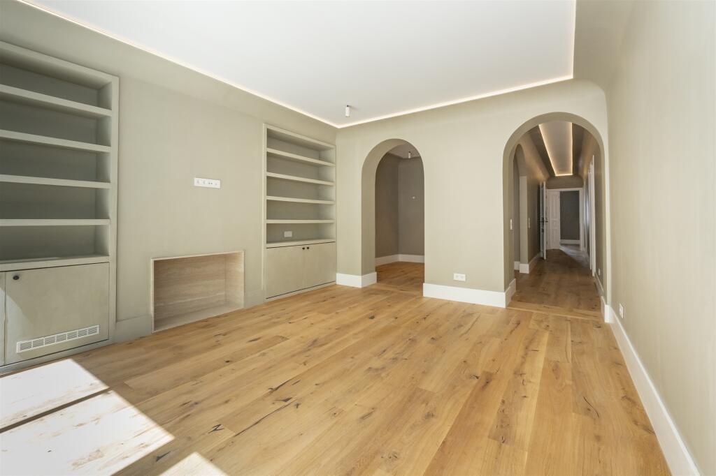 Main image of property: Lisbon, Lisbon