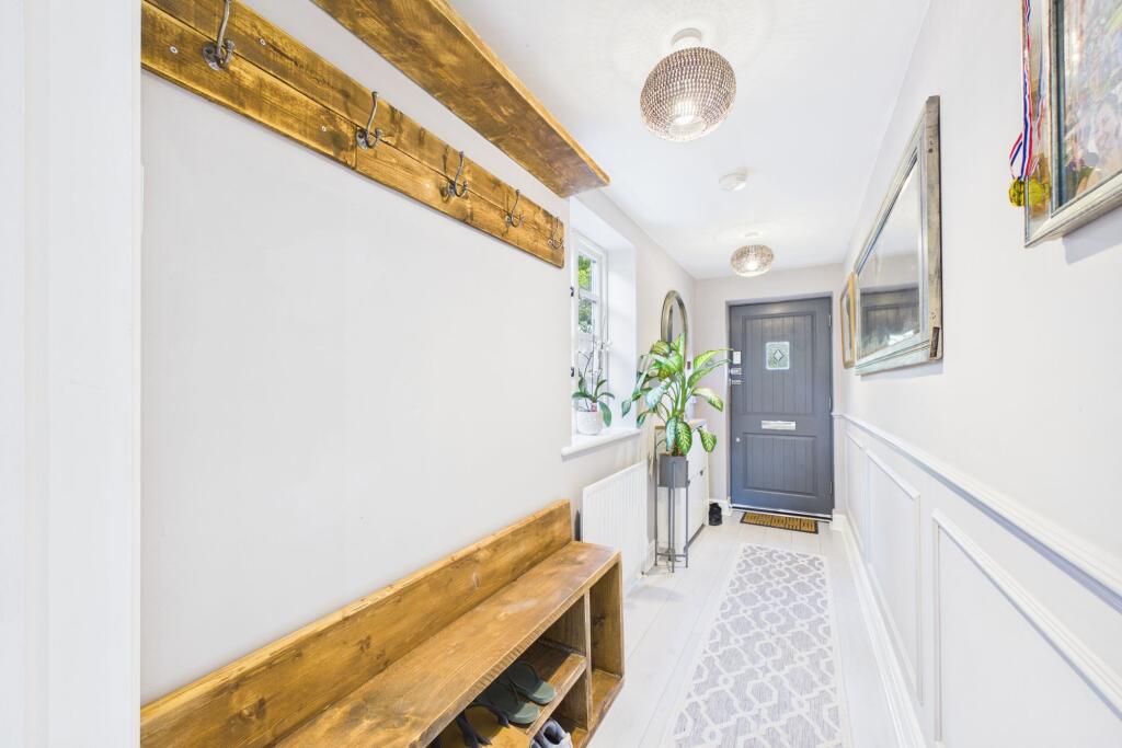 House in Milton Keynes, Thornborough - View 5