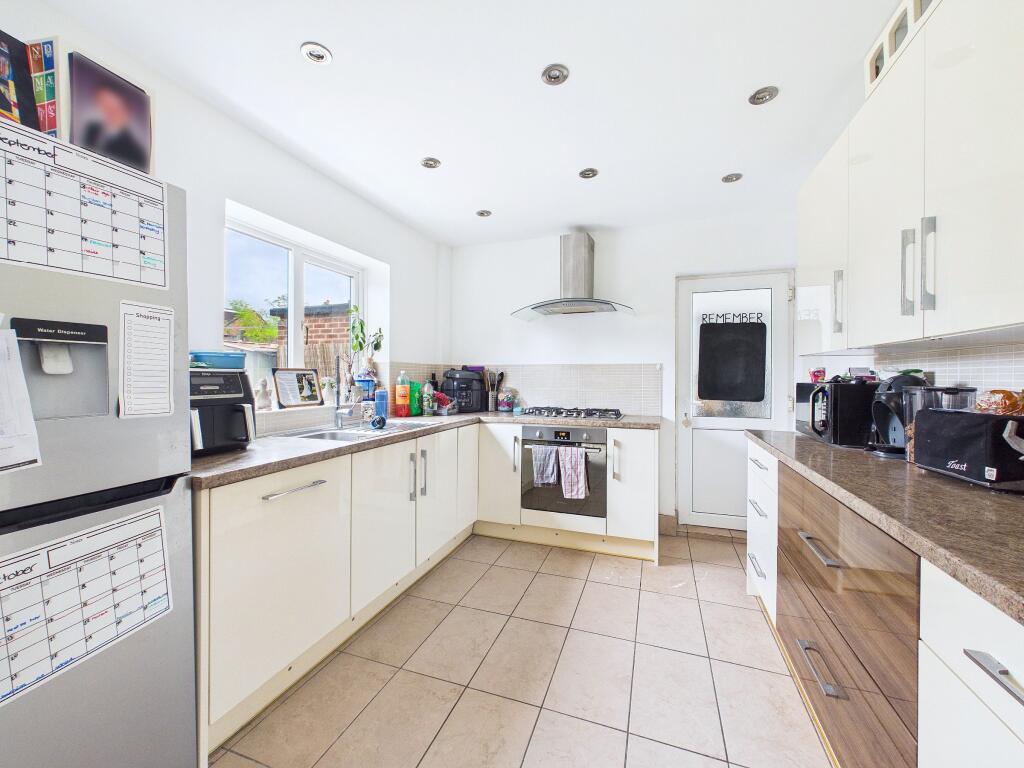 House in St Neots - View 3