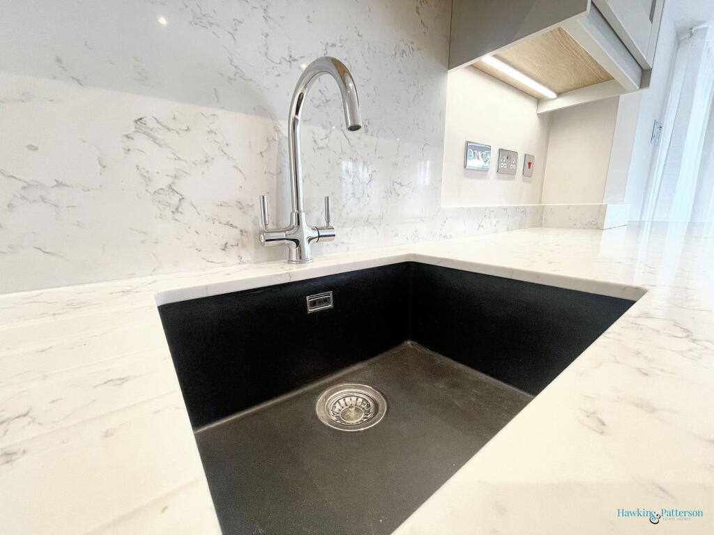 Additional image 8 of Aspen House, Mayfield Farm, Bear Lane, Henley-In-Arden B95 5JJ