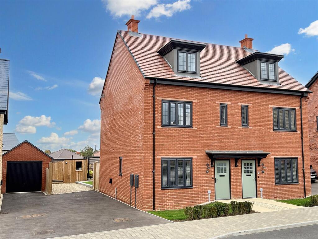 Main image of property: Hollowell Street, Wollaston, Wellingborough