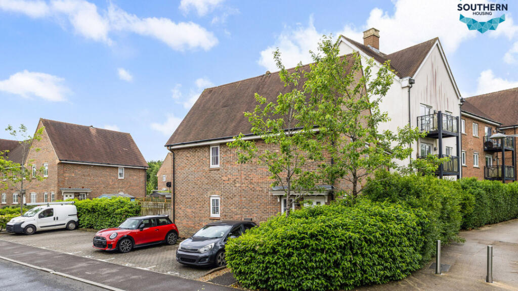 Main image of property: 30 Beeches Way, Horsham, West Sussex,RH12 0AD, RH12 0AD