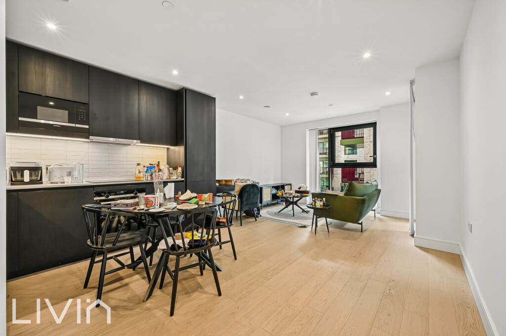 Apartment in London, Browning Estate, Elephant and Castle - View 3