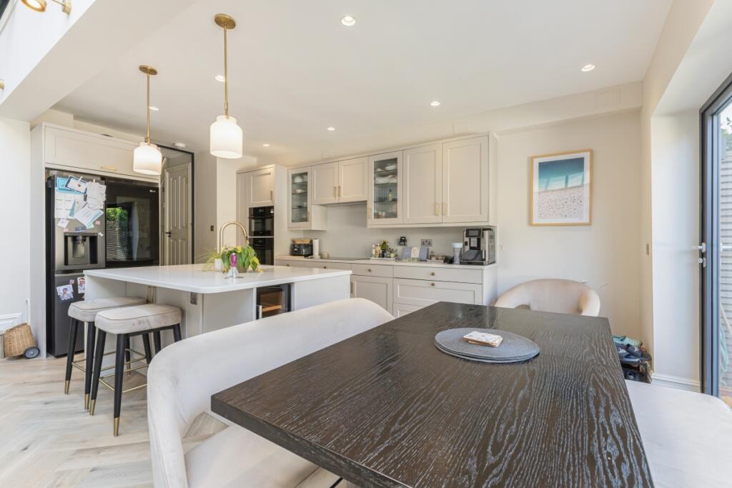 House in London - View 3