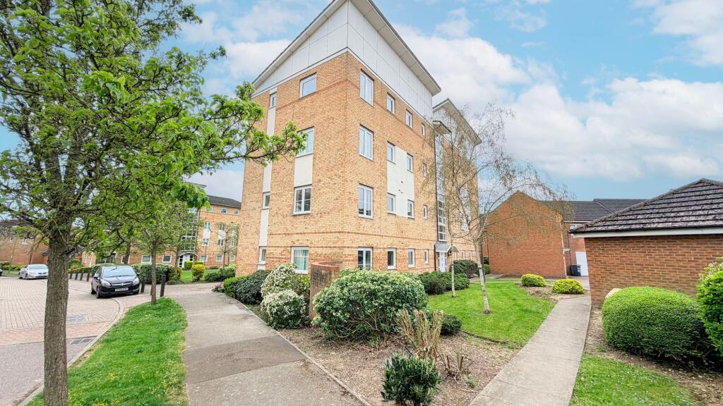 Main image of property: St. Josephs Green, Welwyn Garden City, AL7