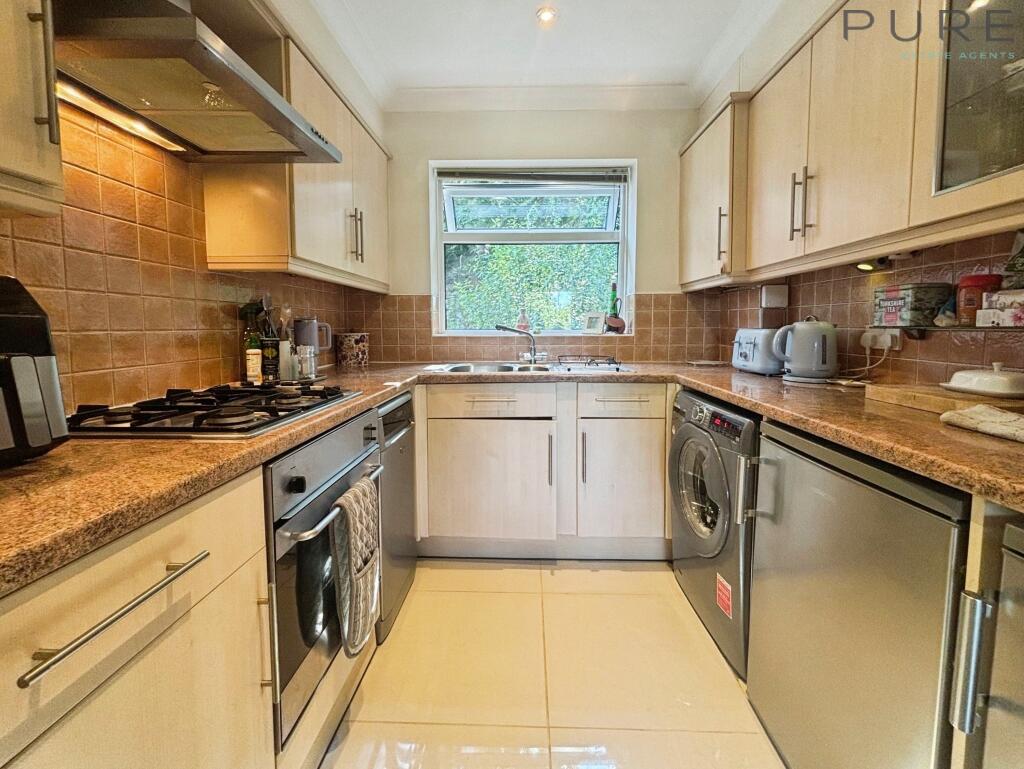 Apartment in Southampton - More