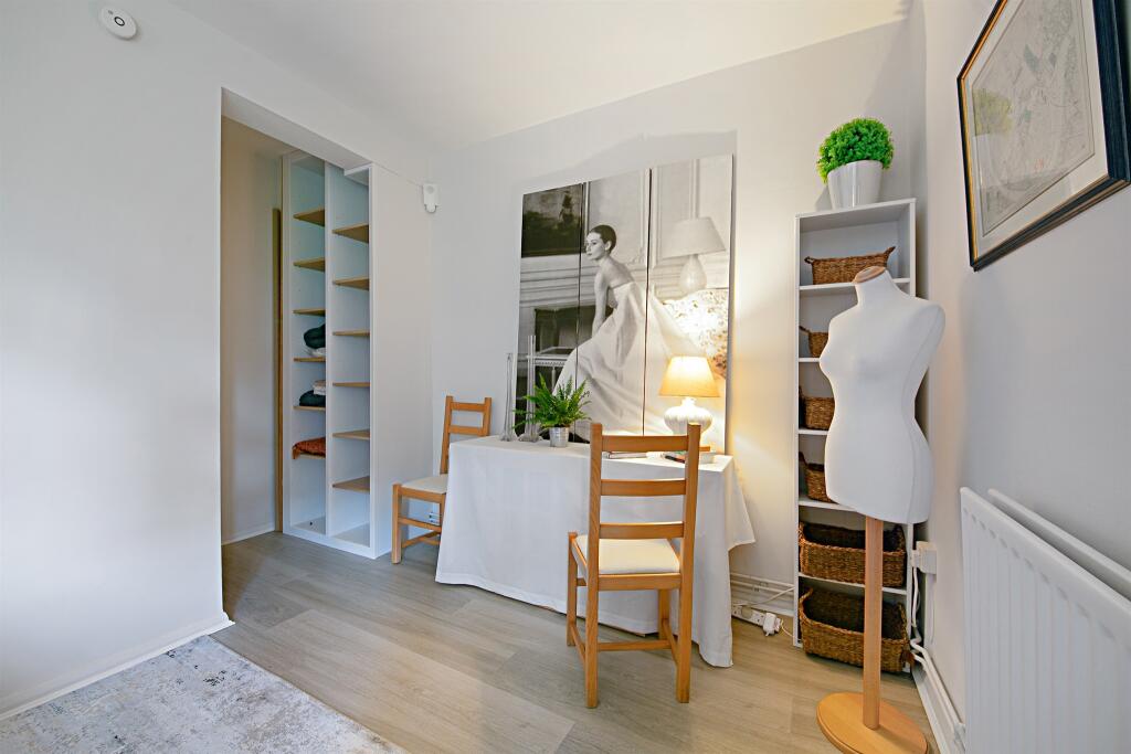 Apartment in London - More