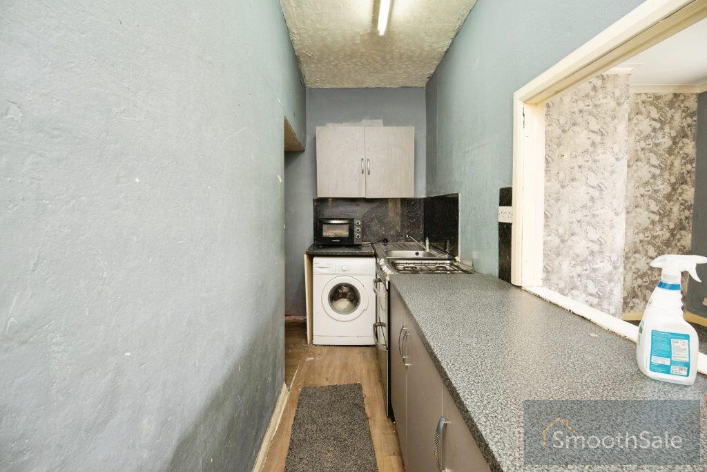 House in Bradford, Girlington, Lister Hills - View 4
