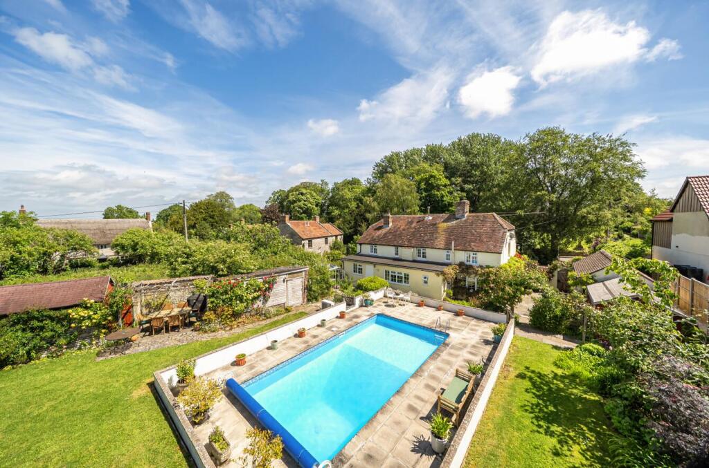 House in Somerset, Yeovilton and District - View 4