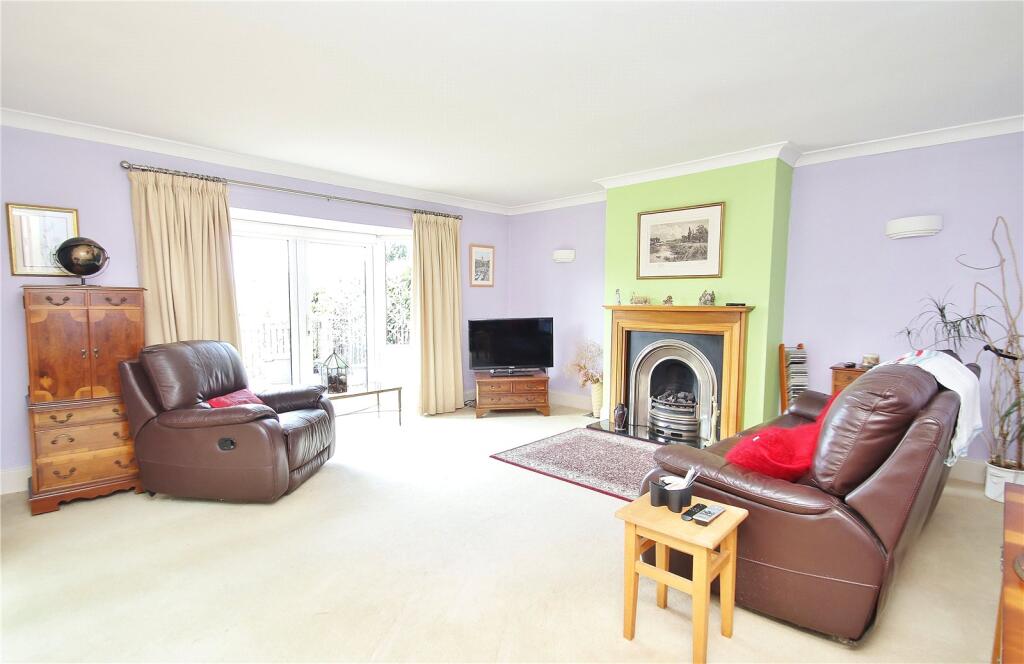 Coopers Lane, Verwood, Dorset, BH31 photo 4