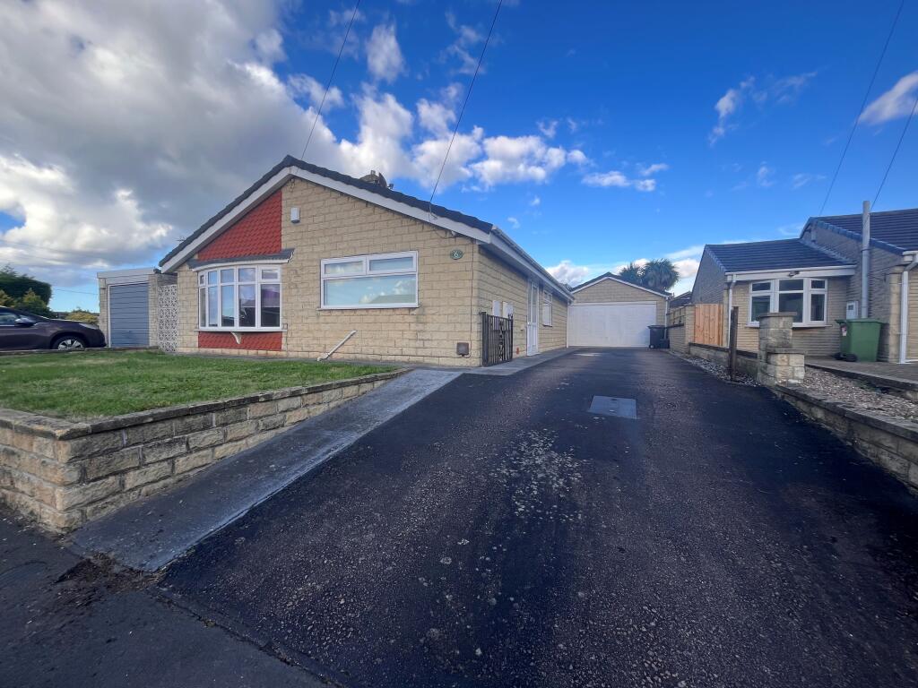 Main image of property: Renishaw Road, Mastin Moor, S43