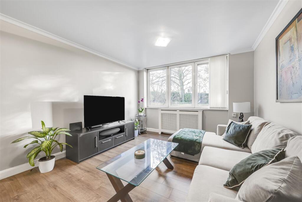 Main image of property: Streatham Common North, SW16