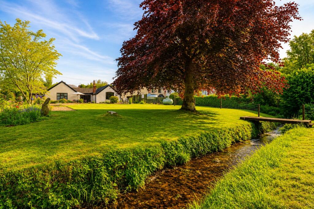 House in Wiveliscombe, Somerset - View 2