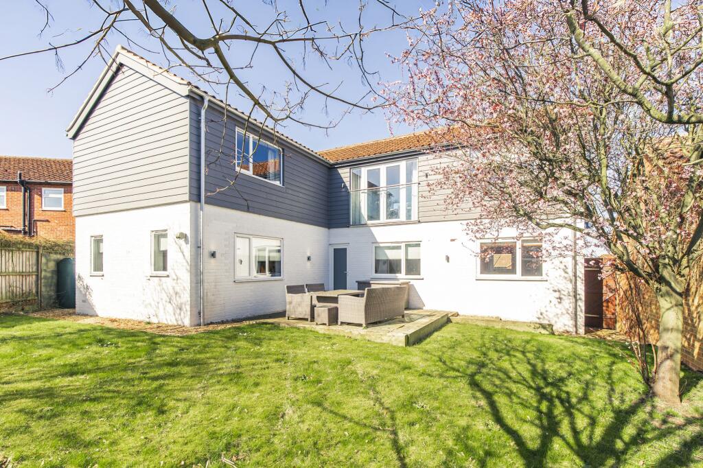 House in Peterborough - View 2
