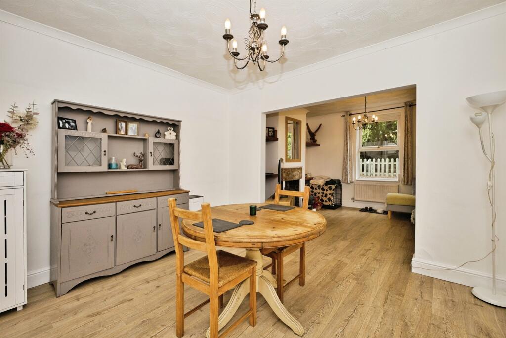 Smiths Terrace, YEOVIL photo 5