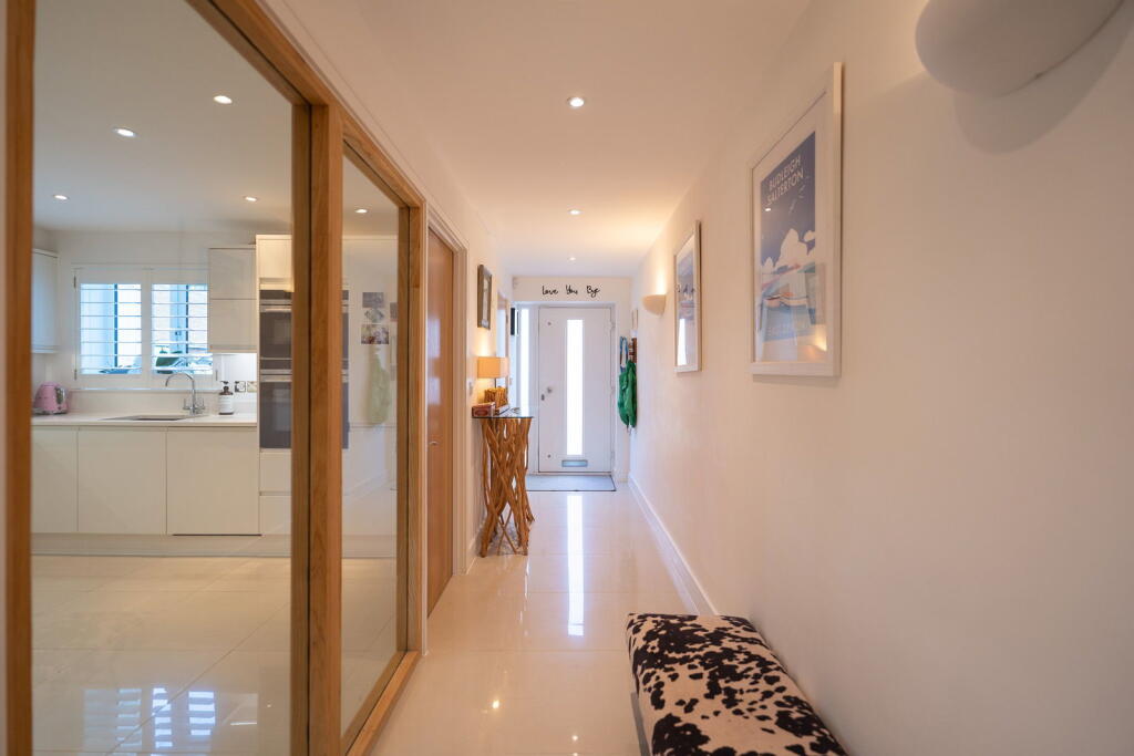 House in Exeter - View 5