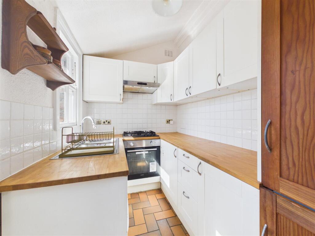 House in London - View 4