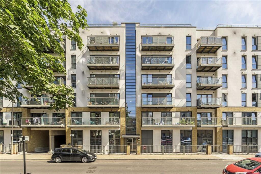 Main image of property: Gwynne Road, Battersea