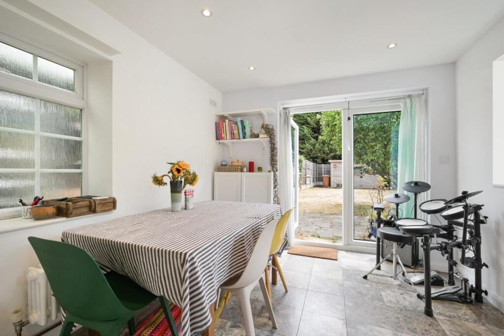 House in Kingston upon Thames - View 5