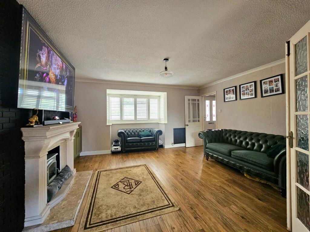 House in Gloucester - View 4