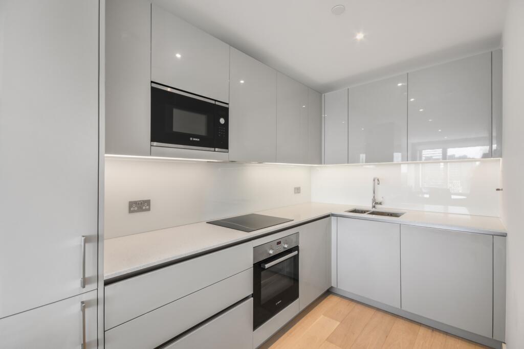 Apartment in London, Browning Estate, Elephant and Castle - View 3