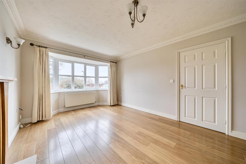St. Annes Drive, Morda, Oswestry photo 3