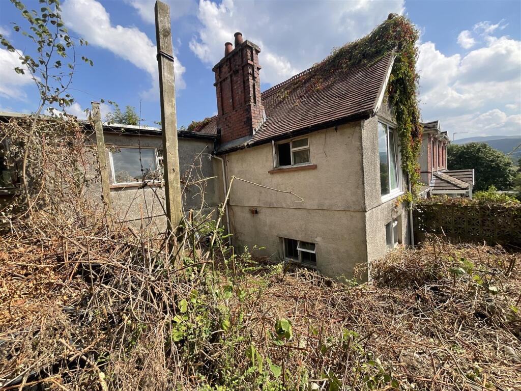 Main image of property: Manordeilo, Llandeilo