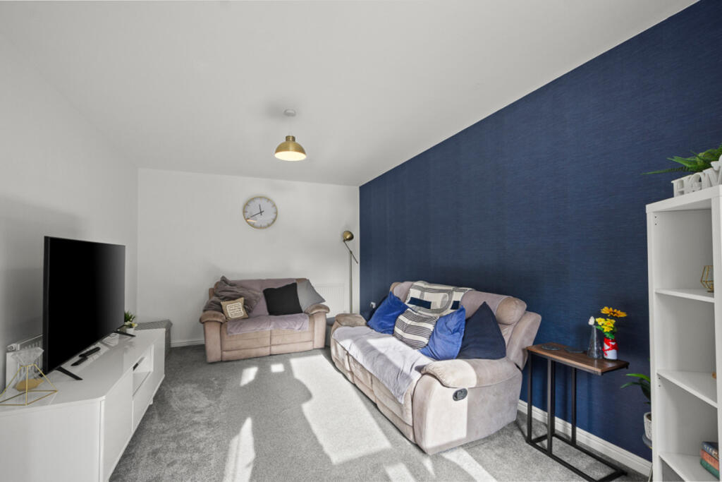 Peregrine Drive, Telford, TF4 photo 4