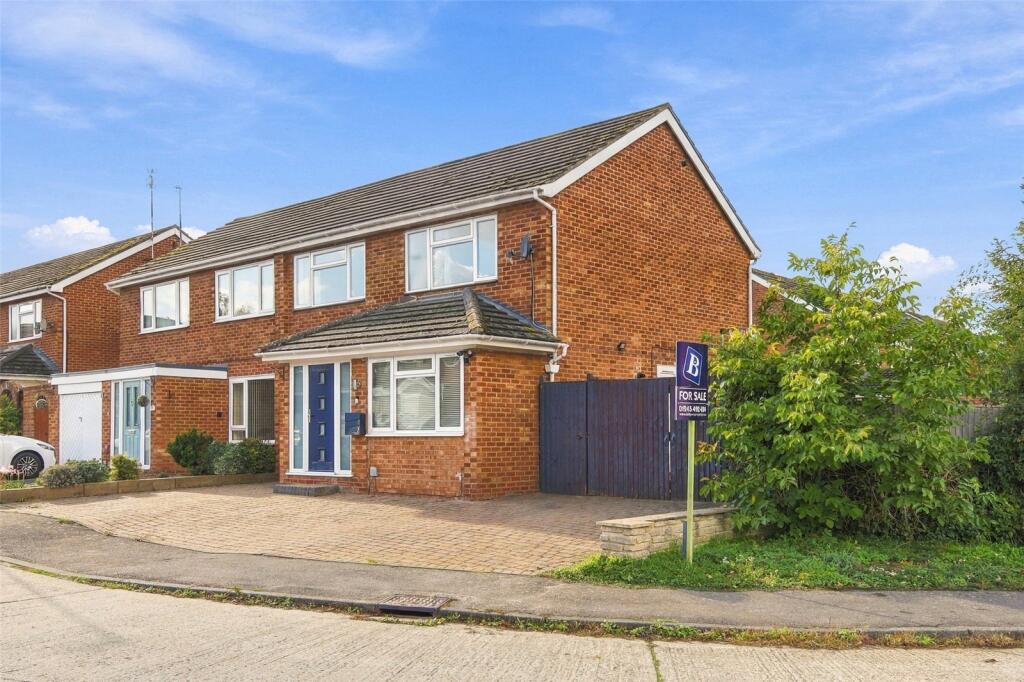 Main image of property: Chelmer Lea, Chelmsford, Essex, CM2