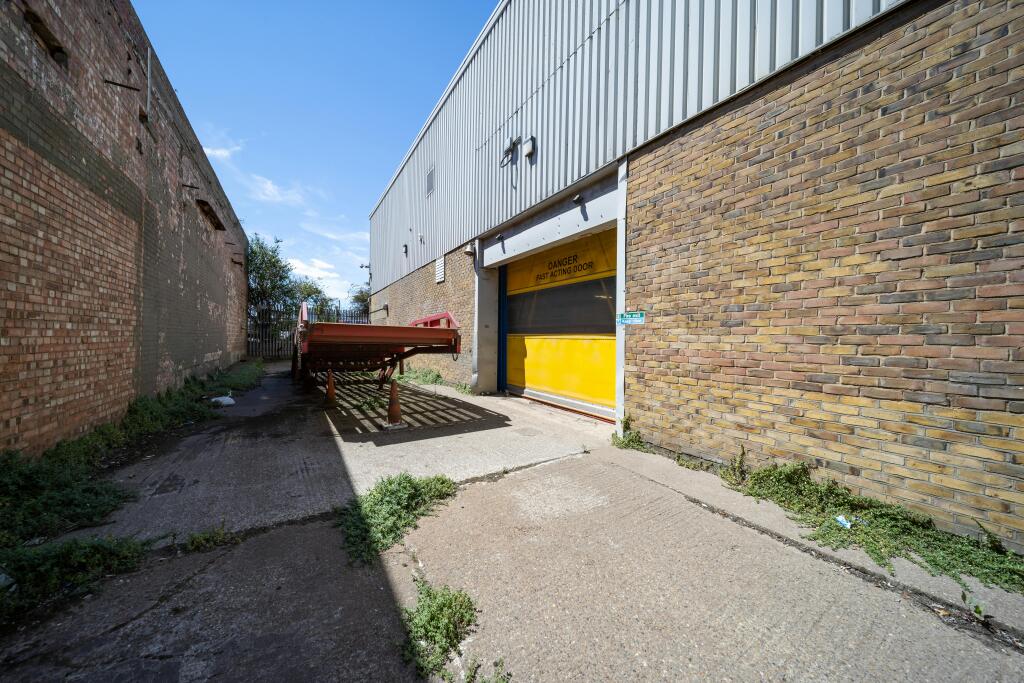 unit 8 Standard Industrial Estate 2.jpg