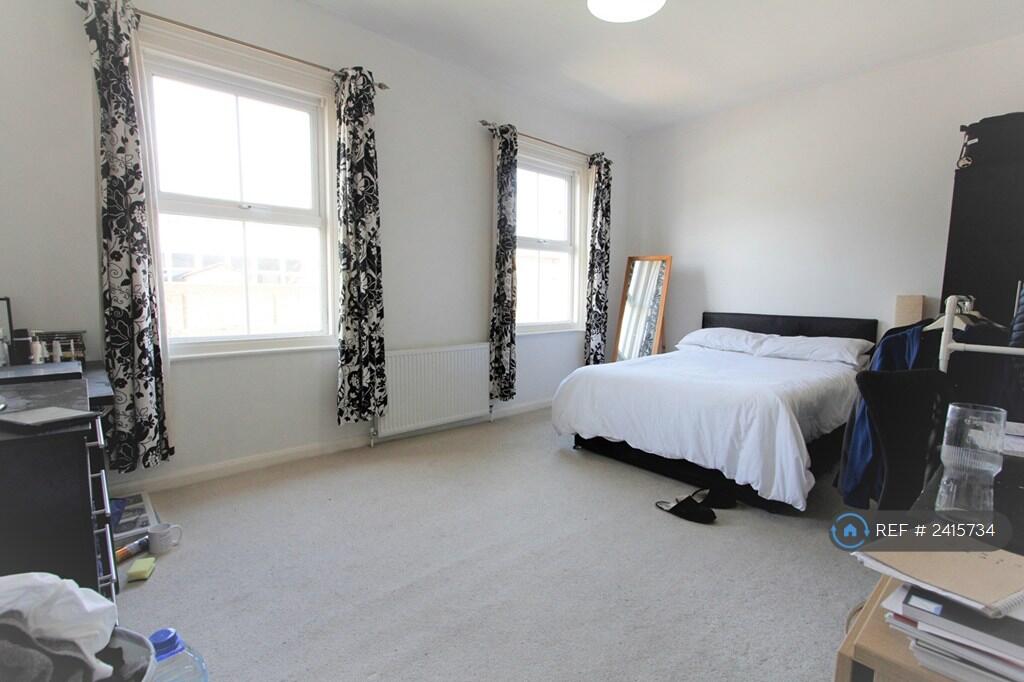 Main image of property: Sidmouth St, Reading, RG1