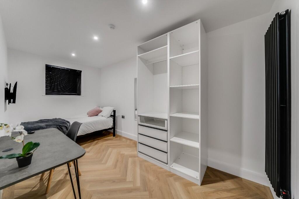 1 bedroom house share for rent